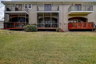 256 Valencia Cir, Saint Petersburg, FL 33716 - Photo 34