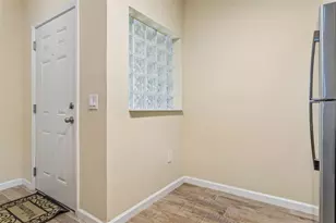 1231 Godavari Wy, Wesley Chapel, FL 33543 - Photo 10