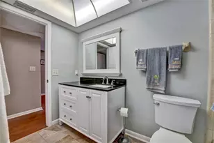 8107 Bardmoor Pl, Seminole, FL 33777 - Photo 24