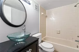 14323 Hanging Moss Cir, Tampa, FL 33613 - Photo 10