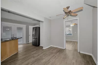 1122 E Oakwood Street, Tarpon Springs, FL 34689 - Photo 6