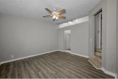 1122 E Oakwood Street, Tarpon Springs, FL 34689 - Photo 8