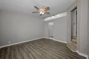 1122 E Oakwood St, Tarpon Springs, FL 34689 - Photo 8