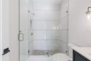 220 90th Ave NE, Saint Petersburg, FL 33702 - Photo 20