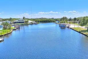 220 90th Ave NE, Saint Petersburg, FL 33702 - Photo 2