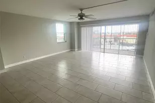 10355 Paradise Blvd, Treasure Island, FL 33706 - Photo 10