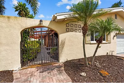 10472 Orange Blossom Lane, Seminole, FL 33772 - Photo 1