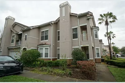 18004 Villa Creek Drive, Tampa, FL 33647 - Photo 2
