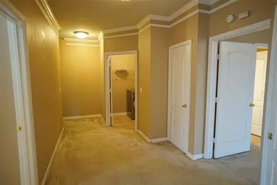 18004 Villa Creek Drive, Tampa, FL 33647 - Photo 12