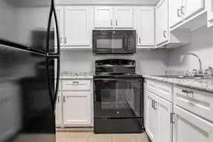 7612 Nacido Ct, Tampa, FL 33615 - Photo 12