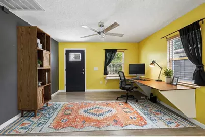 8420 N River Dune Street, Tampa, FL 33617 - Photo 2