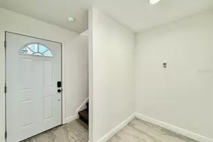 487 Bayou-Village Dr, Tarpon Springs, FL 34689 - Photo 4