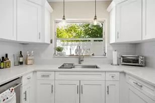 1023 Granada St, Clearwater, FL 33755 - Photo 12