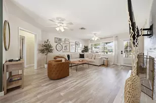 1023 Granada St, Clearwater, FL 33755 - Photo 8