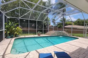9232 80th Ave, Seminole, FL 33777 - Photo 2