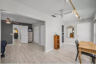 5725 80th Street N #404, Saint Petersburg, FL 33709 - Photo 16