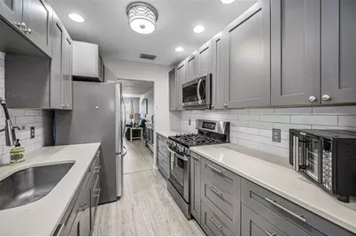 5725 80th Street N #404, Saint Petersburg, FL 33709 - Photo 12