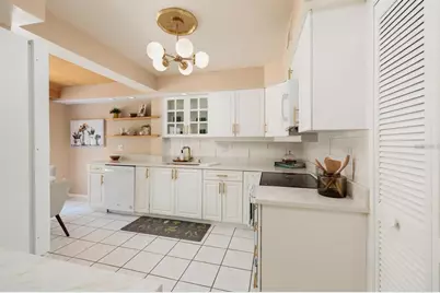 4207 Fairway Run, Tampa, FL 33618 - Photo 12
