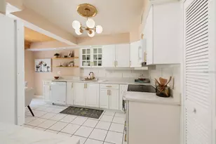 4207 Fairway Run, Tampa, FL 33618 - Photo 12