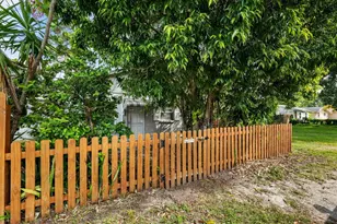 5101 37th St N, Saint Petersburg, FL 33714 - Photo 26