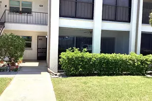 7701 Starkey Rd, Seminole, FL 33777 - Photo 1