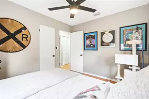 3220 16th St N, Saint Petersburg, FL 33704 - Photo 14