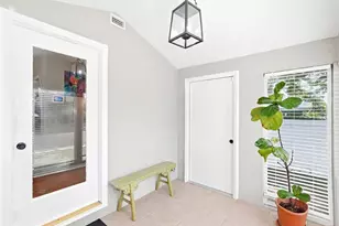 3220 16th St N, Saint Petersburg, FL 33704 - Photo 4