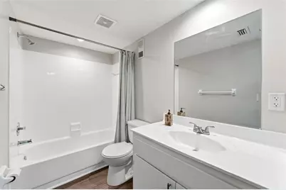 101 Lake Avenue NE #215, Largo, FL 33771 - Photo 24