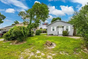 2412 51st Ave N, Saint Petersburg, FL 33714 - Photo 2