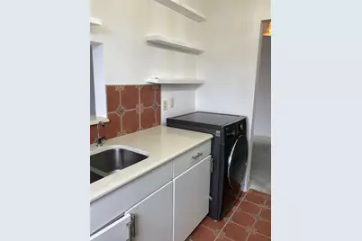 7975 58th Avenue N #408, Saint Petersburg, FL 33709 - Photo 4