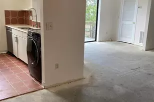 7975 58th Ave N, Saint Petersburg, FL 33709 - Photo 16