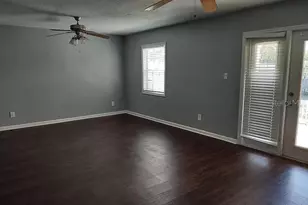 3893 Pompano Dr SE, Saint Petersburg, FL 33705 - Photo 2