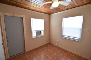 146 Coral Ave, Saint Petersburg, FL 33708 - Photo 16