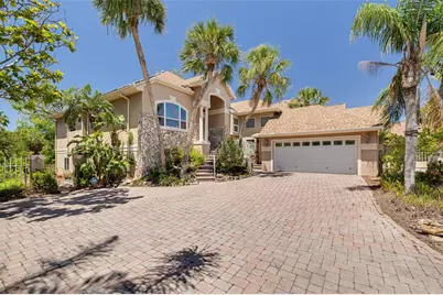 2613 59th Street S, Gulfport, FL 33707 - Photo 2