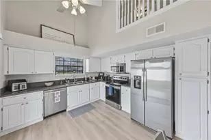 3949 King Dr, Brandon, FL 33511 - Photo 14