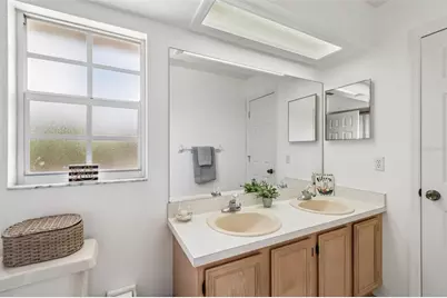 10735 SE Drummond Road, Tampa, FL 33615 - Photo 18