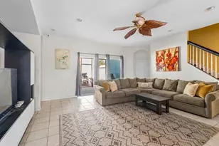444 York Dale Dr, Ruskin, FL 33570 - Photo 6