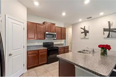 2987 Moulden Hollow Drive, Zephyrhills, FL 33540 - Photo 12