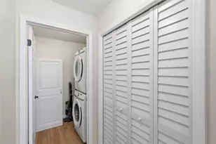 2065 Grove Ln, Clearwater, FL 33763 - Photo 20