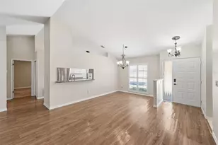 2065 Grove Ln, Clearwater, FL 33763 - Photo 6