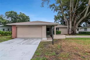 2958 Dundee Dr, Palm Harbor, FL 34684 - Photo 1