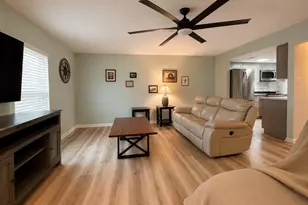 11214 Rollingwood Dr, Port Richey, FL 34668 - Photo 10