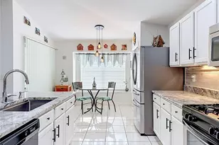 6630 Cambridge Park Dr, Apollo Beach, FL 33572 - Photo 12