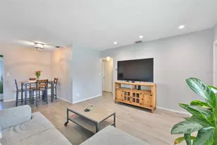 3242 Kingston St N, Saint Petersburg, FL 33713 - Photo 8