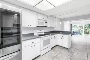 13300 Indian Rocks Rd, Largo, FL 33774 - Photo 14
