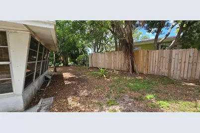 14609 Bay Drive, Largo, FL 33774 - Photo 6