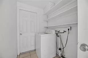 8723 & 8724 N 48th St, Tampa, FL 33617 - Photo 16