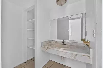 8723 & 8724 N 48th Street, Tampa, FL 33617 - Photo 20