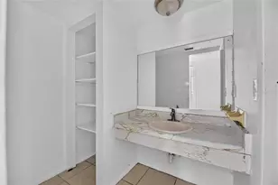 8723 & 8724 N 48th St, Tampa, FL 33617 - Photo 20