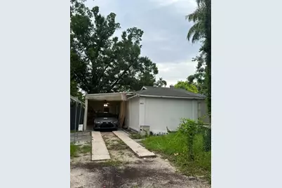 1011 E 108th Avenue, Tampa, FL 33612 - Photo 2